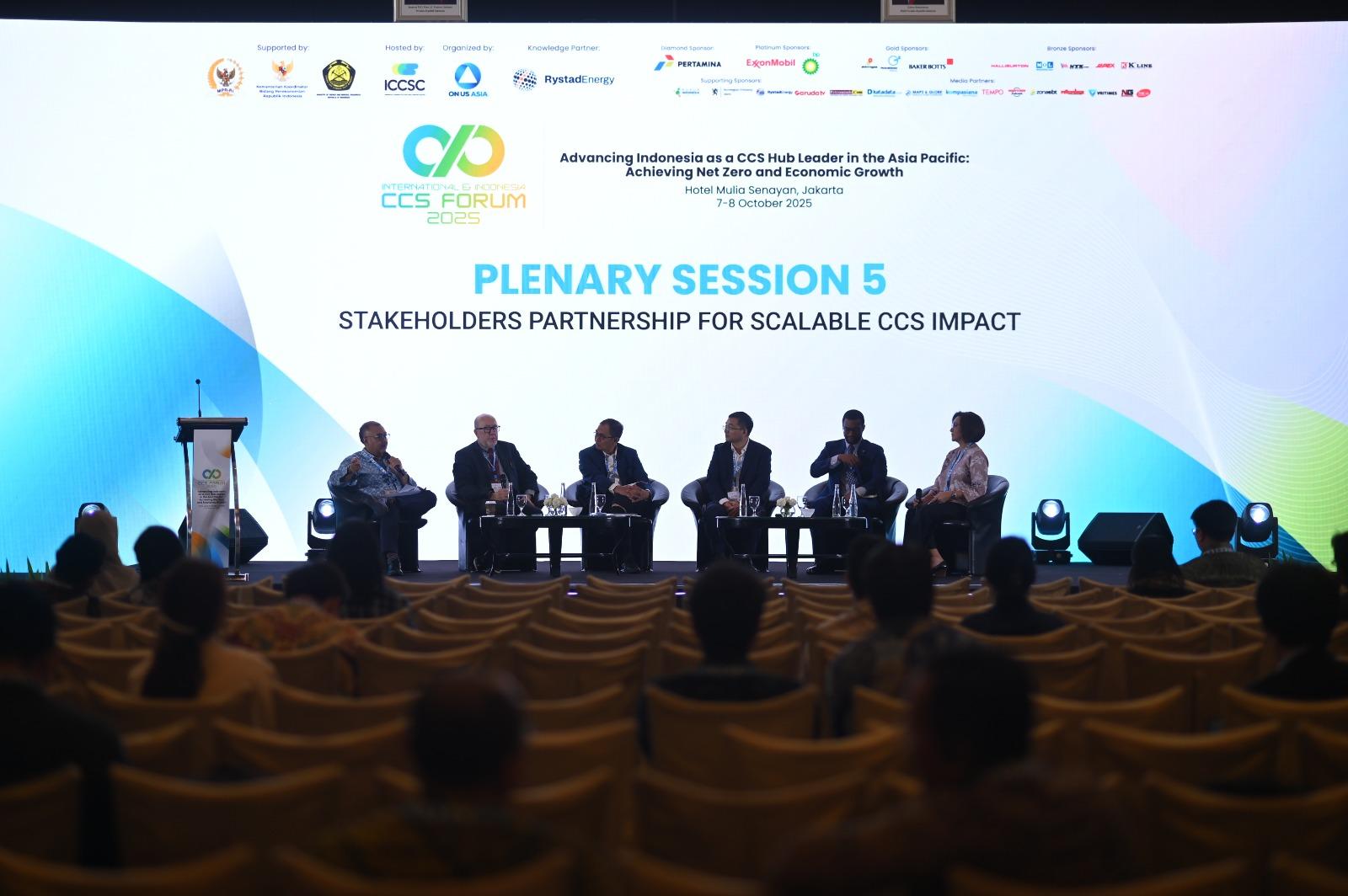 Chandra Asri Group Ungkap Langkah Nyata Dekarbonisasi di IICS Forum 2025